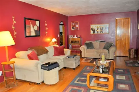490 N Tower Rd, Freeport, IL 61032 photo 4