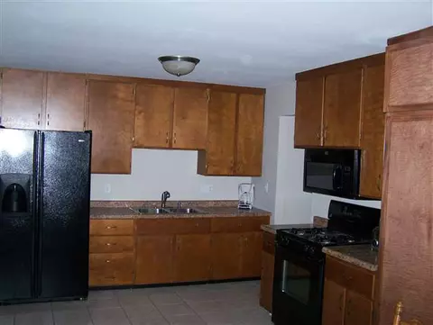 3296 W Knox, Freeport, IL 61032 photo 4