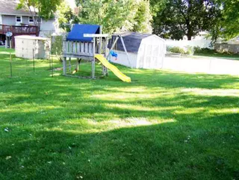 3296 W Knox, Freeport, IL 61032 photo 12
