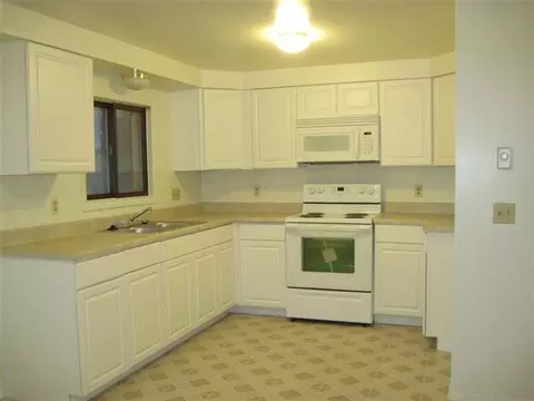 746 Westmore Rd, Lake Summerset, IL 61019 photo 2
