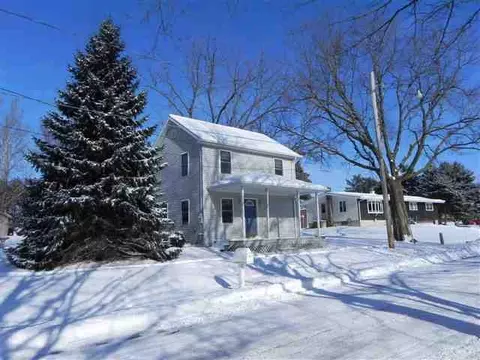 612 E Dawson, Davis, IL 61019 photo 1