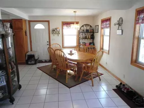 612 E Dawson, Davis, IL 61019 photo 8