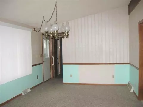 2096 Eagle, Freeport, IL 61032 photo 8