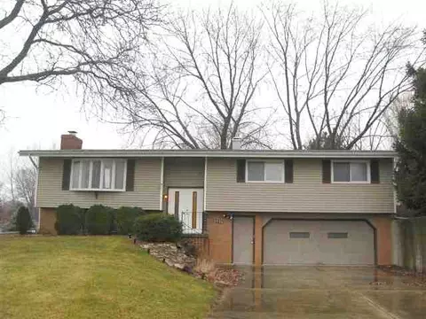 2096 Eagle, Freeport, IL 61032 photo 1