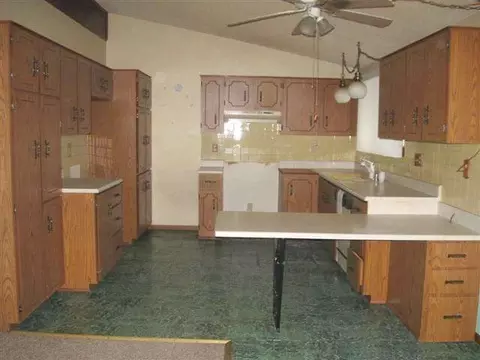 2096 Eagle, Freeport, IL 61032 photo 3