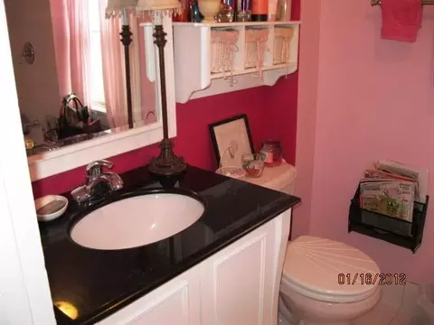 604 W Ringold, Freeport, IL 61032 photo 10