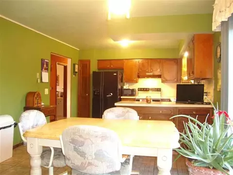 769 Brad Mar Dr, Freeport, IL 61032 photo 6