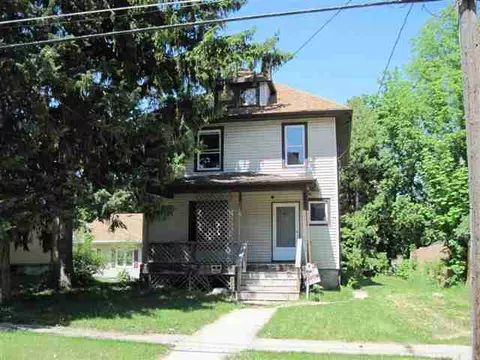 310 E Jefferson St, Freeport, IL 61032 photo 1