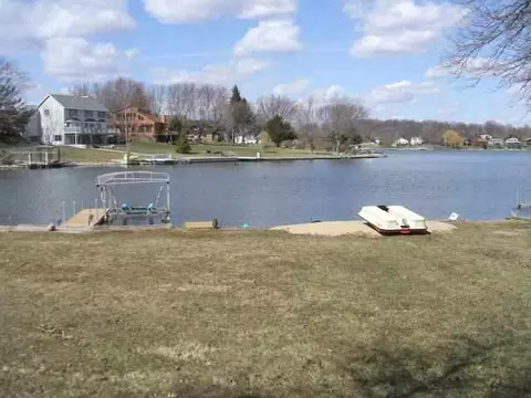 509 Baintree, Lake Summerset, IL 61019 photo 2