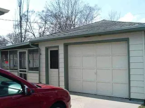 1436 Winter Dr, Freeport, IL 61032 photo 3