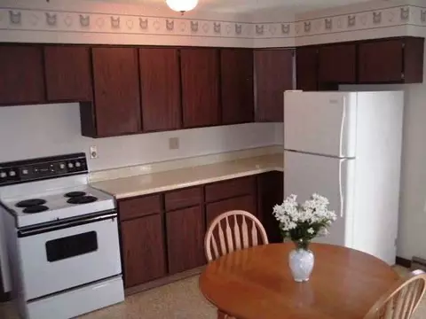 1436 Winter Dr, Freeport, IL 61032 photo 5