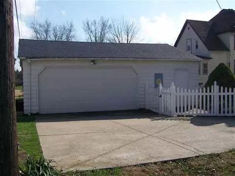 217 S Broad St, Lanark, IL 61046 photo 12