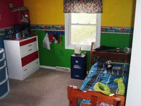 1908 W Laurel, Freeport, IL 61032 photo 9
