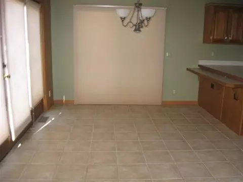 21-13 Forest Hill Dr, Lanark, IL 61046 photo 5