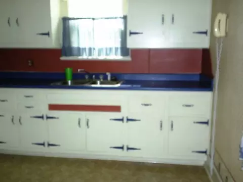 326 E Jefferson, Freeport, IL 61032 photo 5