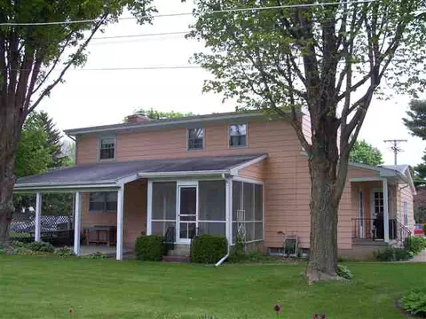 507 Maple, Lena, IL 61048 photo 4