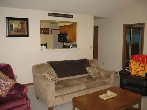 5-117 Chadbourne Dr, Lanark, IL 61046 photo 3