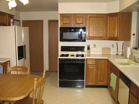 5-117 Chadbourne Dr, Lanark, IL 61046 photo 2
