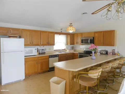 5-210 Heathcliff Dr, Lanark, IL 61046 photo 2