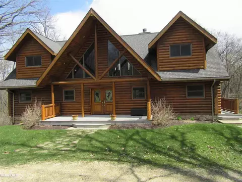 21-32 Forest Hill Dr, Lanark, IL 61046 photo 1