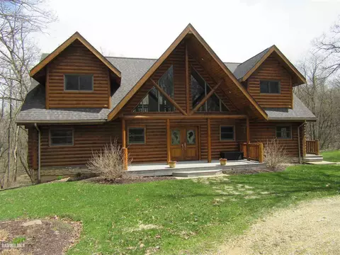 21-32 Forest Hill Dr, Lanark, IL 61046 photo 2