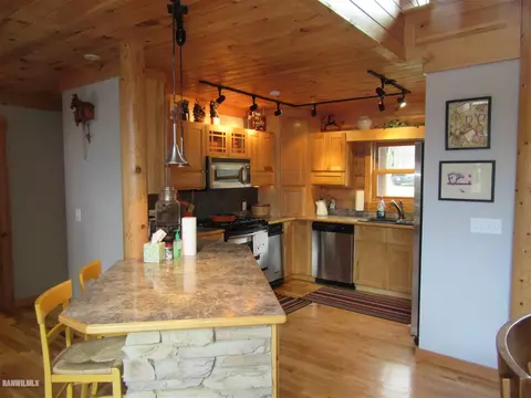 21-32 Forest Hill Dr, Lanark, IL 61046 photo 12
