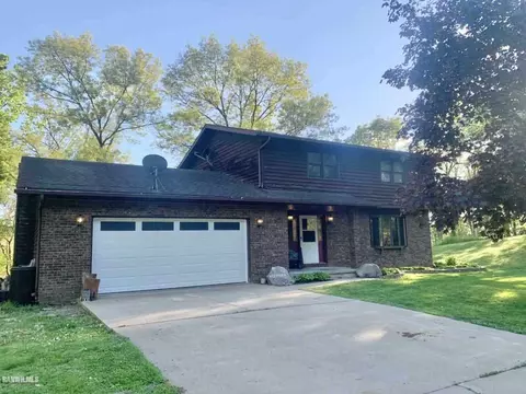 10854 Loop Rd, Savanna, IL 61074 photo 1