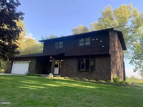 10854 Loop Rd, Savanna, IL 61074 photo 3