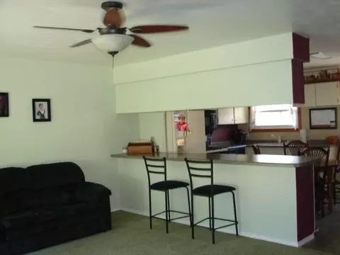 1471 Winter Dr, Freeport, IL 61032 photo 4