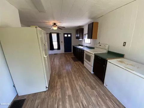 315 E Seminary St, Mount Carroll, IL 61053 photo 9