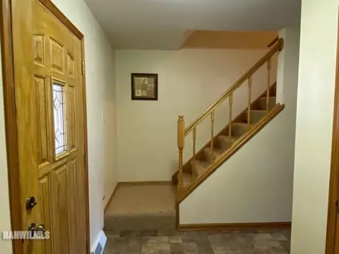 715 Towne Dr, Freeport, IL 61032 photo 12