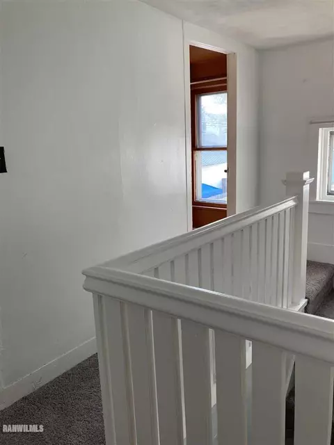 221 E Franklin St, Lanark, IL 61046 photo 25