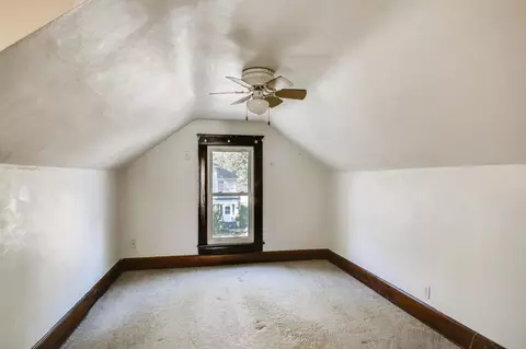 627 S Burchard Ave, Freeport, IL 61032 photo 7