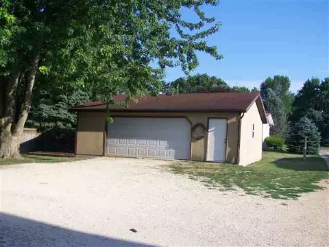 628 E Franklin St, Lanark, IL 61046 photo 11