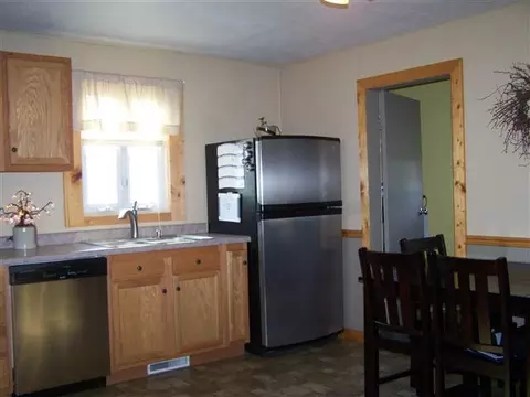 628 E Franklin St, Lanark, IL 61046 photo 3