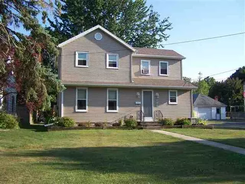 628 E Franklin St, Lanark, IL 61046 photo 1