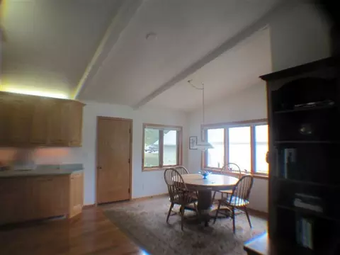 2101 Eagle Dr, Freeport, IL 61032 photo 9