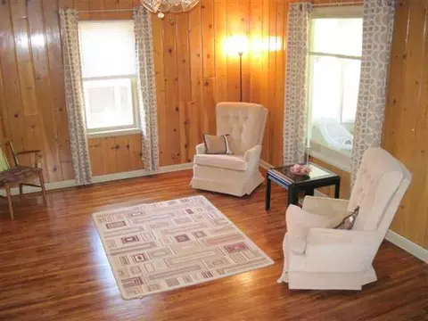 29 Arcade Ct, Freeport, IL 61032 photo 2