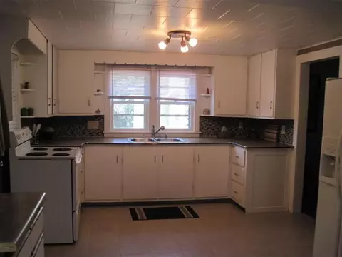 29 Arcade Ct, Freeport, IL 61032 photo 6