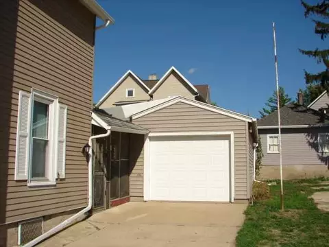 609 S State, Freeport, IL 61032 photo 2