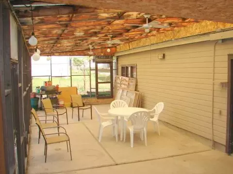 609 S State, Freeport, IL 61032 photo 10