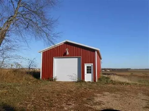 16201 Green, Pecatonica, IL 61063 photo 3