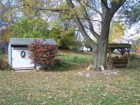 242 S Truman St, Lanark, IL 61046 photo 8