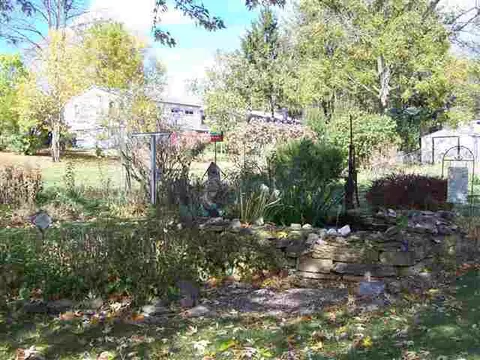 242 S Truman St, Lanark, IL 61046 photo 9