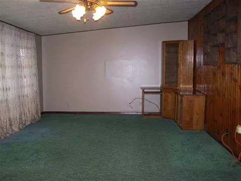 242 S Truman St, Lanark, IL 61046 photo 6