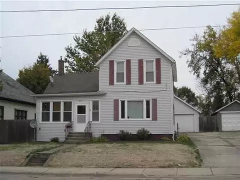 835 S Arcade Ave, Freeport, IL 61032 photo 1