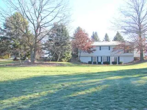 2419 Shepard Dr, Freeport, IL 61032 photo 12