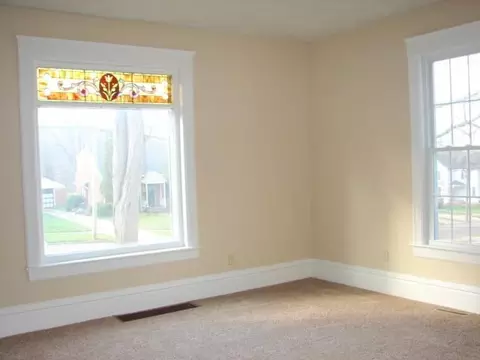 103 N Bailey, Freeport, IL 61032 photo 7
