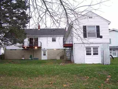 208 S Burns St, Lanark, IL 61046 photo 11