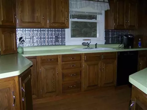 208 S Burns St, Lanark, IL 61046 photo 6